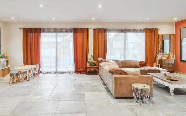 Maison à vendre    5 pièces •  Villeneuve-lès-Béziers