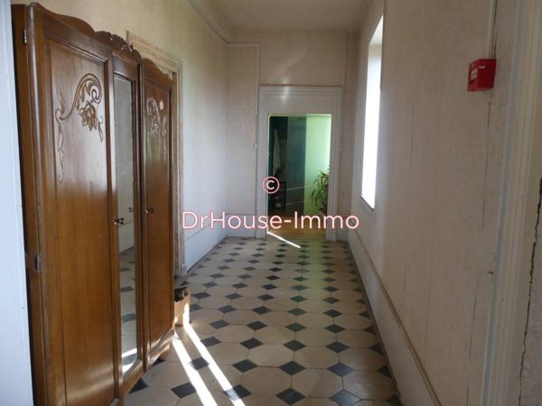 Immeuble à vendre 12 pièces de 686 m²