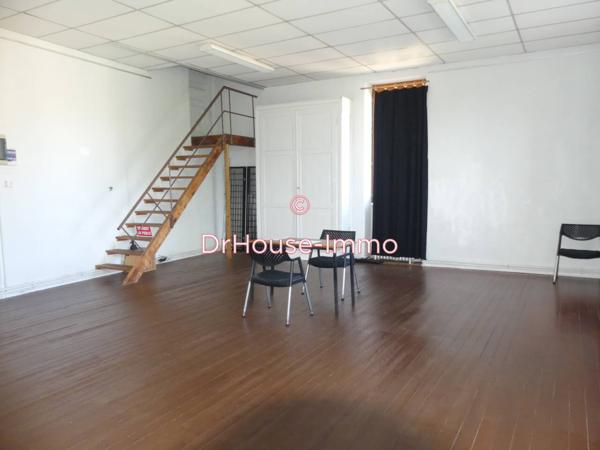 Immeuble à vendre 12 pièces de 686 m²