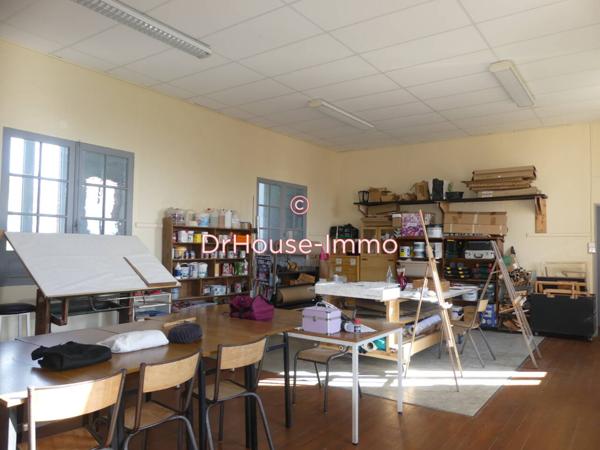 Immeuble à vendre 12 pièces de 686 m²