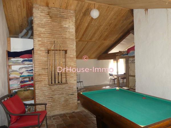 Immeuble à vendre 12 pièces de 686 m²