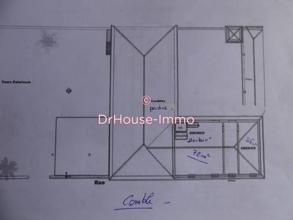 Immeuble à vendre 12 pièces de 686 m²