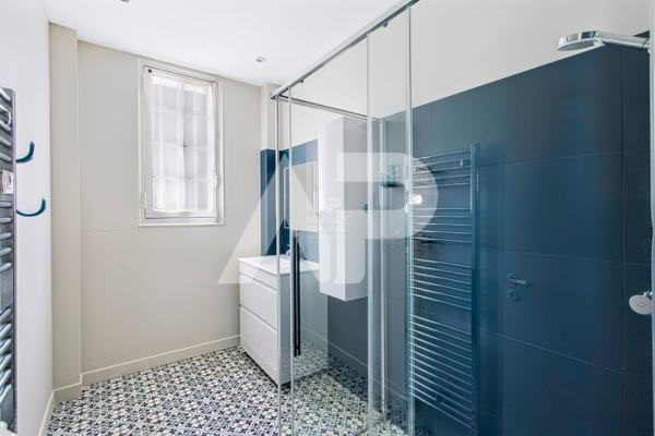 SEVRES RIVE DROITE - MAISON DE CARACTERE 1 980 000 € **  - Référence  664-S