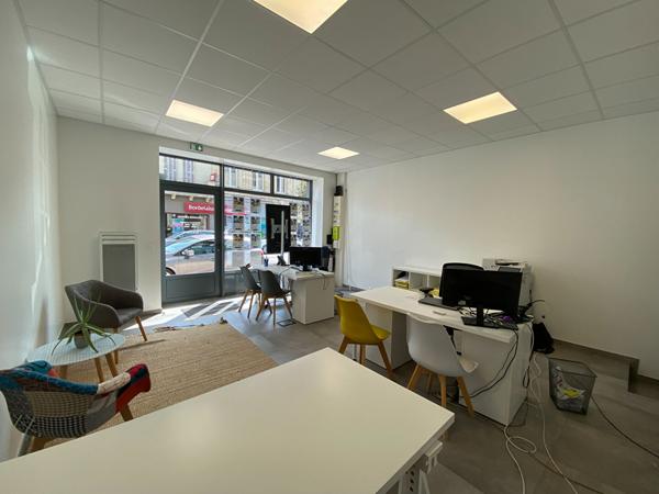 Local commercial 50 m² centre ville - Réf ROLLIER