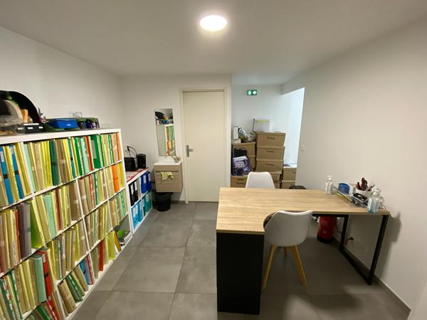 Local commercial 50 m² centre ville - Réf ROLLIER