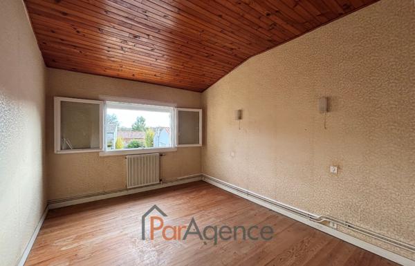 MEDIS MAISON TYPE 5 A RAFRAICHIR ENVIRONNEMENT CALME