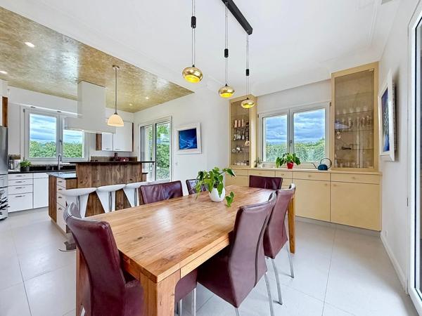 CHENS-SUR-LÉMAN – Maison 140 m² avec jardin arboré, garage et beaux volumes