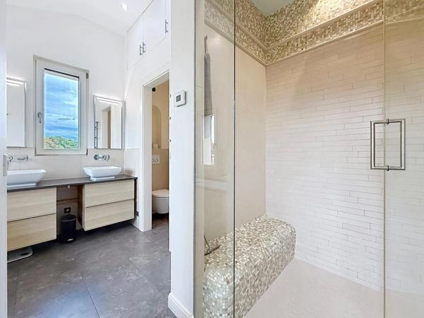CHENS-SUR-LÉMAN – Maison 140 m² avec jardin arboré, garage et beaux volumes