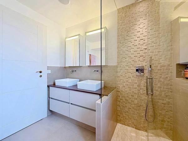 CHENS-SUR-LÉMAN – Maison 140 m² avec jardin arboré, garage et beaux volumes