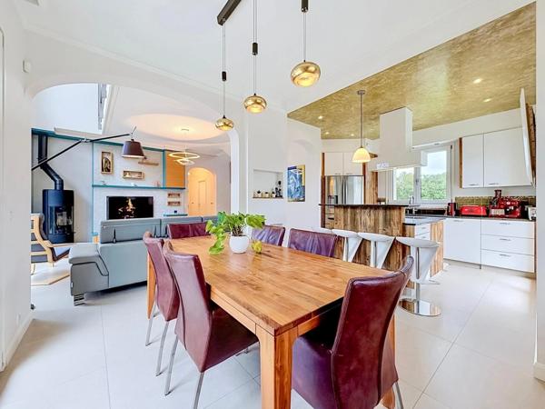 CHENS-SUR-LÉMAN – Maison 140 m² avec jardin arboré, garage et beaux volumes