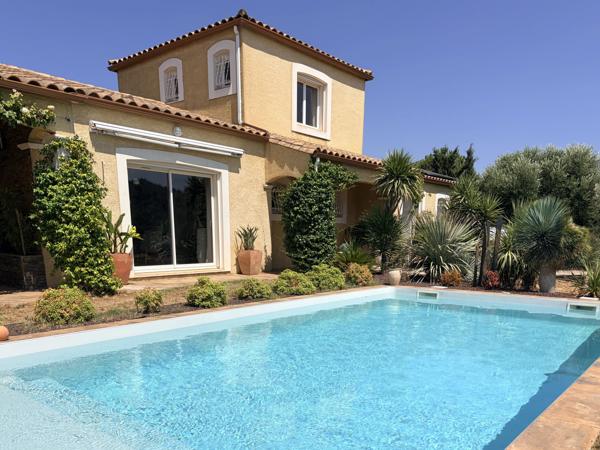 Élégante villa de style méditerranéen à deux pas du Lac de la Cavayère et Carcassonne