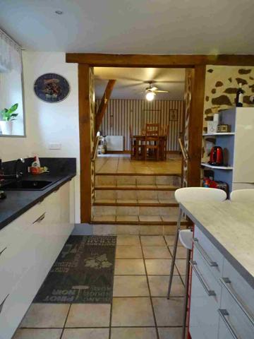 Maison familiale avec dépendances