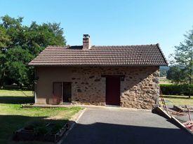 Maison familiale avec dépendances