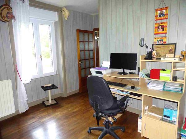 Maison familiale avec dépendances