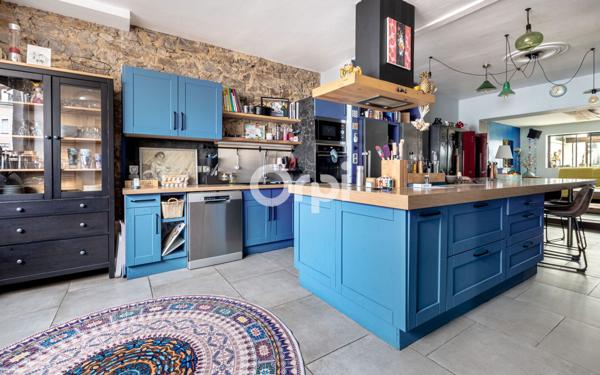 Maison à vendre    6 pièces • 230 m2 Limoges