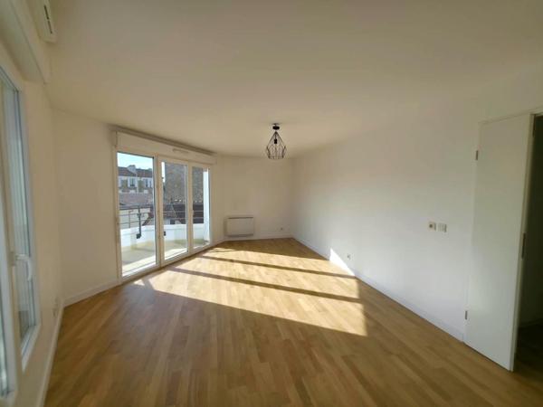 F3 67 m² avec double box, balcons et vue dégagée