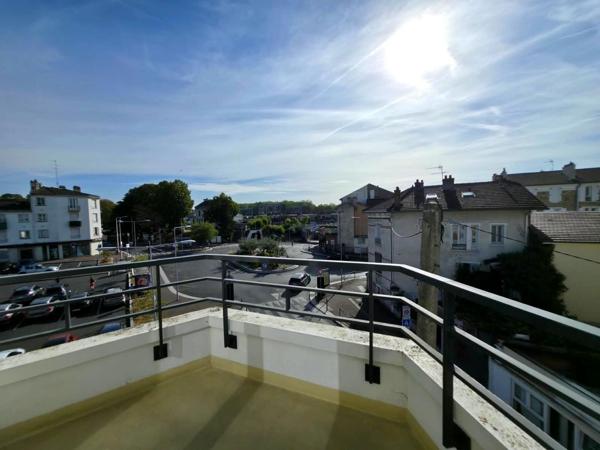 F3 67 m² avec double box, balcons et vue dégagée
