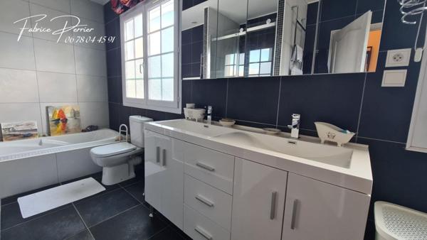 MAISON 147 m2 avec piscine