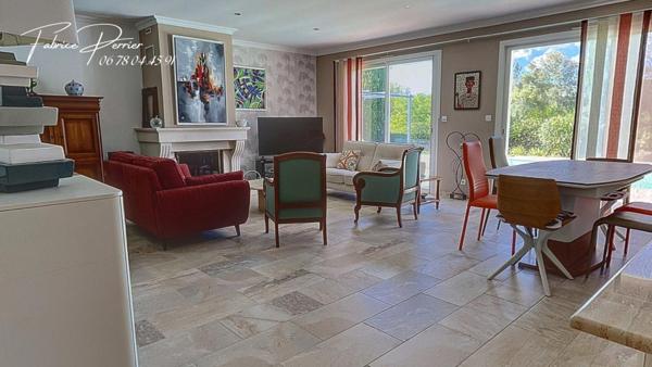 MAISON 147 m2 avec piscine