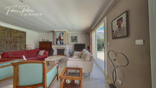 MAISON 147 m2 avec piscine