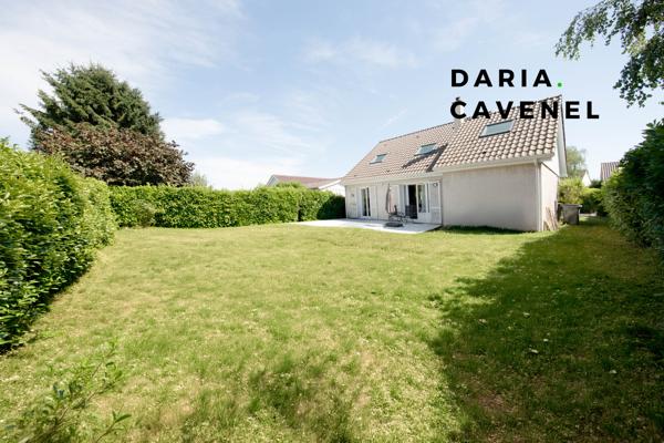 Maison
         5 pièces
        - 110 m² Exclusivité 585 000 € *