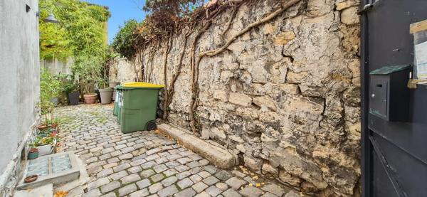 Un sommet de tranquillité, avec combles à exploiter