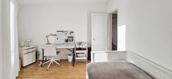 Un sommet de tranquillité, avec combles à exploiter