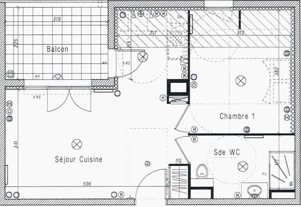fréjus T2, dernier étage, ascenseur, terrasse et 2 parkings