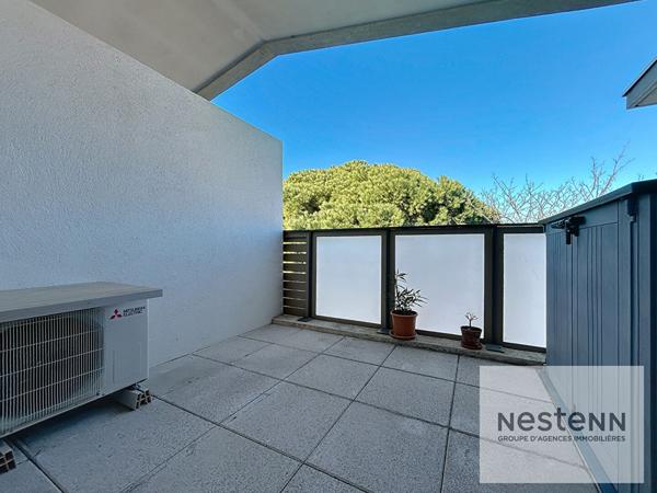 fréjus T2, dernier étage, ascenseur, terrasse et 2 parkings