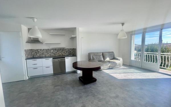 Appartement à vendre    4 pièces • 74 m2 Labastidette