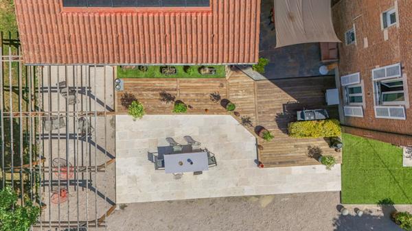 Propriété bourgeoise à Seurre de 220 m² avec parc paysagé et vue Saône