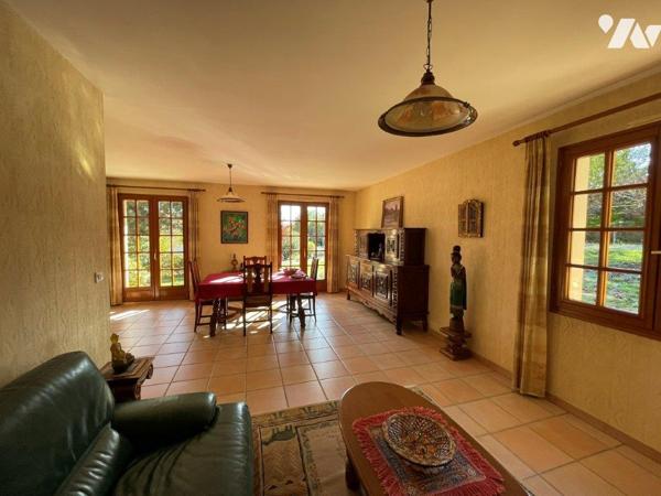 MIRANDE (32) Au calme, belle villa sur 1500m²