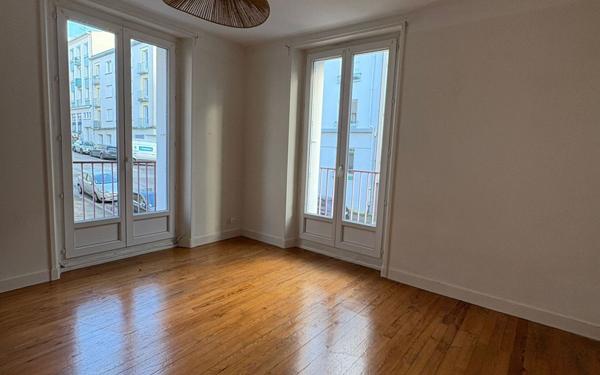 Appartement à louer    1 pièce •  Brest