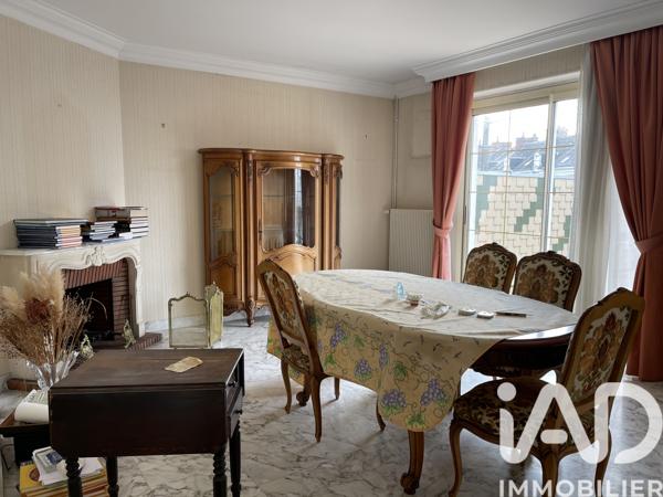 Maison à vendre 13 pièces 294 m² Châteauroux