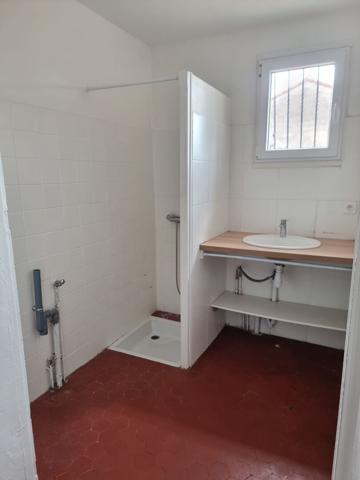 APPARTEMENT TYPE 2 AIGUILLON loué par ADROIT IMMOBILIER