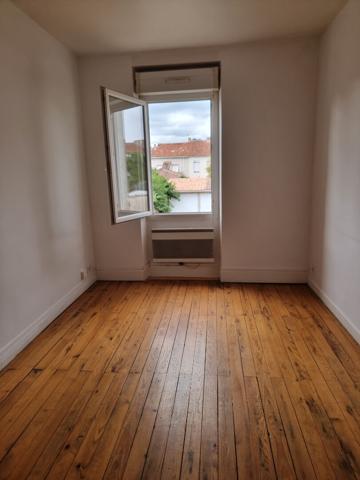 APPARTEMENT TYPE 2 AIGUILLON loué par ADROIT IMMOBILIER