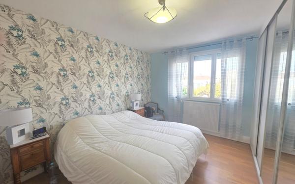 Maison à vendre    4 pièces • 363 m2 Houilles