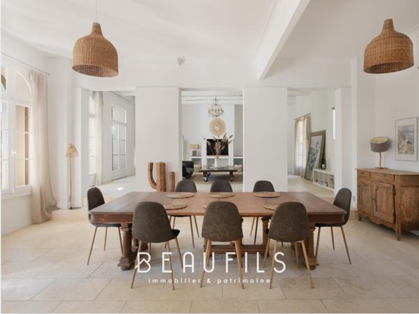 Saint-Laurent-d'Aigouze (30220) SAINT-LAURENT-D’AIGOUZE – PROPRIÉTÉ DE CARACTÈRE DU XIXème – 245m² - Terrain 800m²