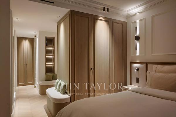 CANNES CALIFORNIE, face à la mer et aux îles de Lérins, élégant appartement