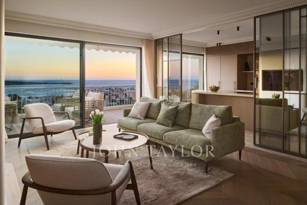 CANNES CALIFORNIE, face à la mer et aux îles de Lérins, élégant appartement