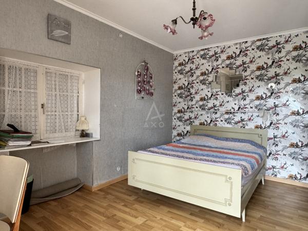 Ensemble immobilier de caractère avec vue panoramique  sud Angoulême