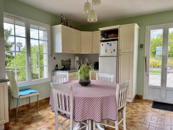 Ensemble immobilier de caractère avec vue panoramique  sud Angoulême