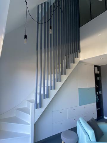 T2 Bis duplex rénové, dernier étage, aperçu mer, piscine, garage.