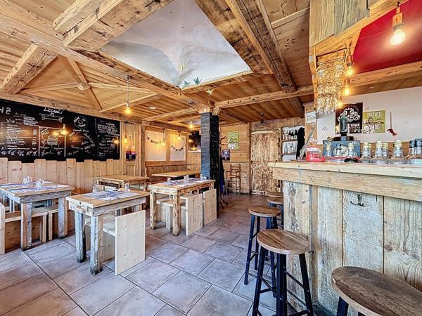 Restaurant / Bar Lelex 4.8/5 sur 350 Avis