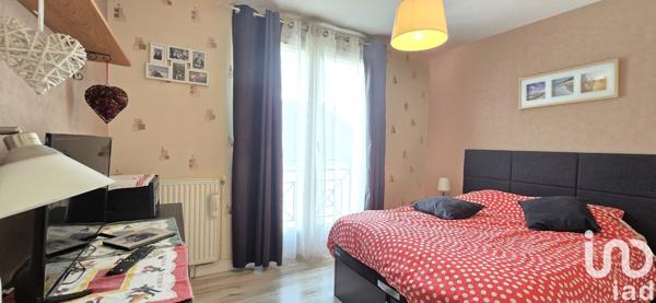 Appartement 3 pièces de 64 m² à AUNEAU (28700)