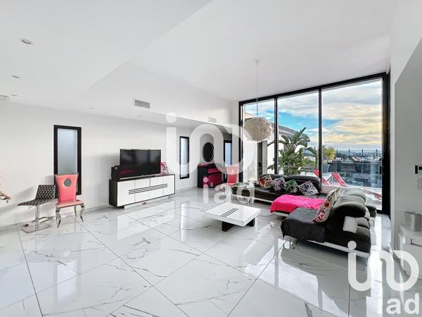 Maison à vendre 6 pièces 300 m² Marseille 13