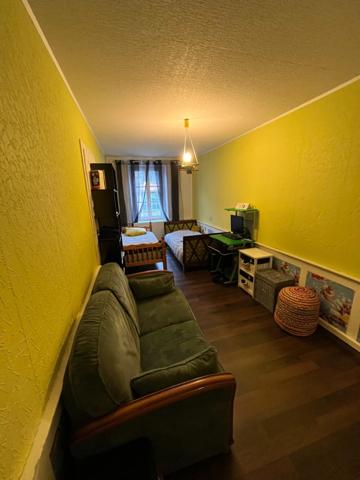 BACCARAT MAISON DE VILLE AVEC BEAU POTENTIEL