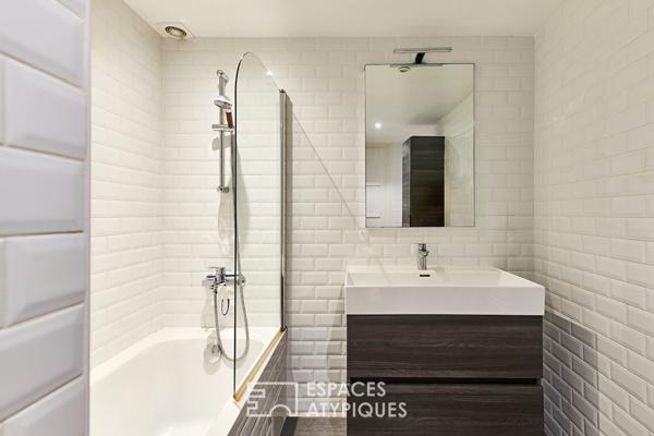 Triplex avec terrasse sur une cour végétalisée