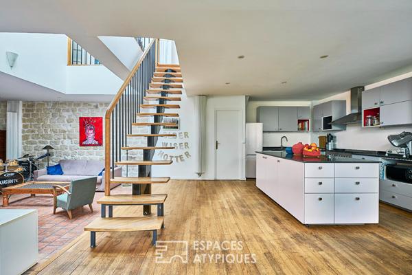 Triplex avec terrasse sur une cour végétalisée