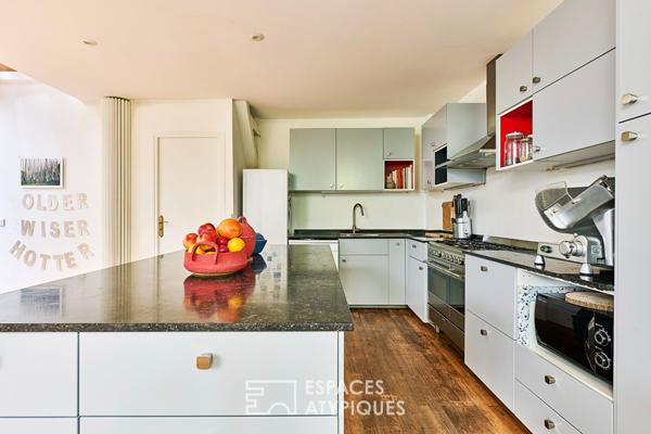 Triplex avec terrasse sur une cour végétalisée